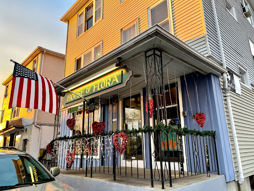 Florist «House of Flora Flower Market», reviews and photos, 896 New Britain Ave, Hartford, CT 06106, USA