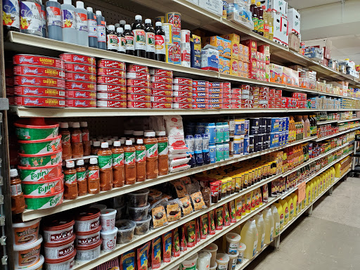 Supermarket «La Bodega Supermarket», reviews and photos, 3014 Sullivant Ave, Columbus, OH 43204, USA