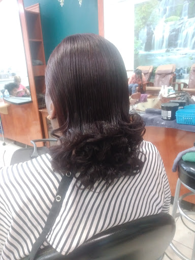 Beauty Salon «Jenny T Hair & Nail Salon», reviews and photos, 400 John F Kennedy Way # 80, Willingboro, NJ 08046, USA