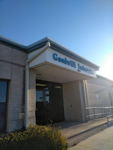 Thrift Store «Goodwill - Port Ave», reviews and photos