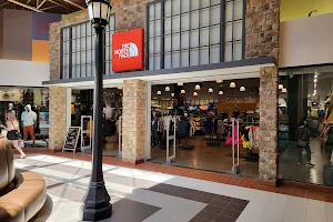 The North Face Vaughan Mills Outlet image