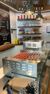 Atmosphère du Restauration rapide Schwartz Hot Dog à Paris - n°6