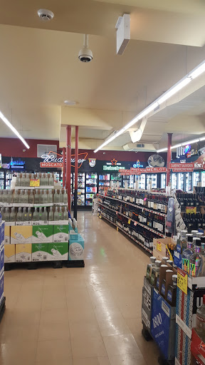 Liquor Store «I & S Wine And Spirits», reviews and photos, 1025 W 63rd St, Chicago, IL 60621, USA