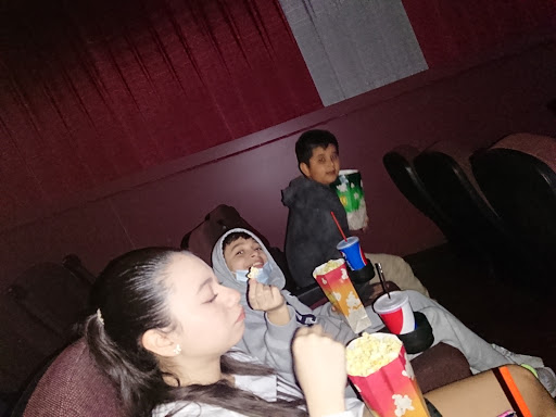 Movie Theater «Franklin Square Cinema», reviews and photos, 1303 US-127, Frankfort, KY 40601, USA