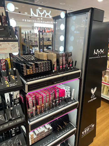 Hair Salon «Ulta Beauty», reviews and photos, 13955 Hall Rd, Shelby Charter Township, MI 48315, USA