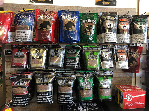 Tobacco Shop «Exit 1 Tobacco», reviews and photos, 135 S Broadway, Salem, NH 03079, USA