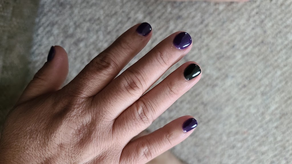 Serenity Nails Lounge 04011