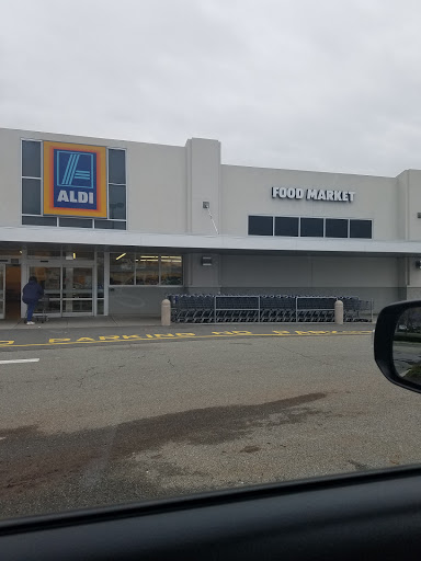 Supermarket «ALDI», reviews and photos, 1321 Centennial Ave, Piscataway Township, NJ 08854, USA
