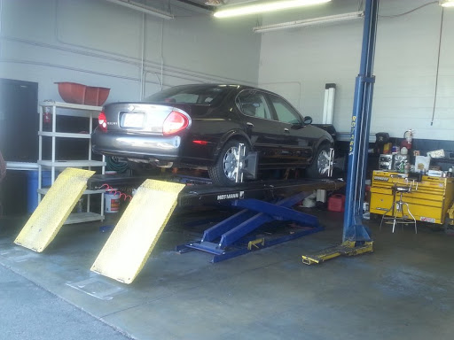 Auto Repair Shop «Agoura Car Care Tire Pros», reviews and photos, 29166 Roadside Dr, Agoura Hills, CA 91301, USA