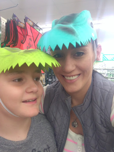 Dollar Store «Dollar Tree», reviews and photos, 278 E Geneva Rd, Wheaton, IL 60187, USA