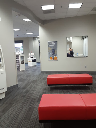 Cell Phone Store «Verizon», reviews and photos, 29523 Plymouth Rd, Livonia, MI 48150, USA
