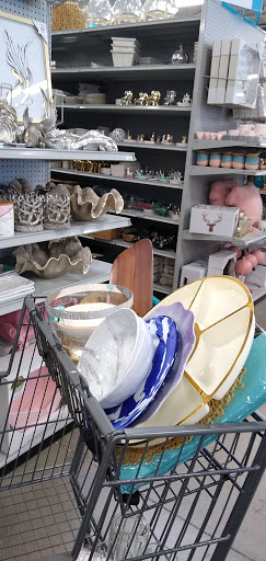 Thrift Store «Unique», reviews and photos, 14308 Burnhaven Dr, Burnsville, MN 55306, USA