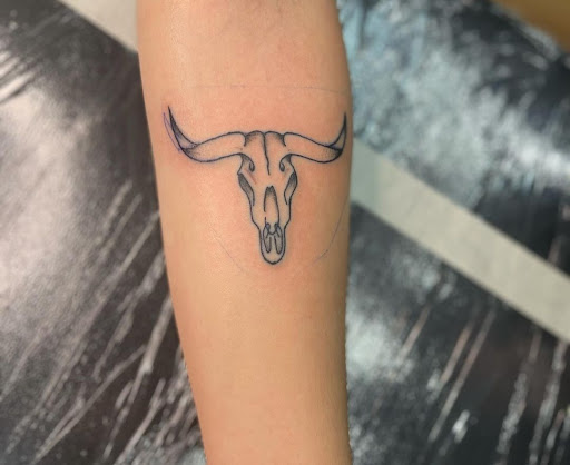 Explore raiders tattoo ideas, creative tattoo ideas in Belgrade, available at The Loyal Sparrow Tattoo and Piercing
