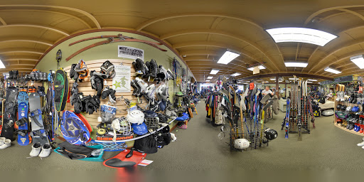Sporting Goods Store «Superior Seconds Gear Exchange», reviews and photos, 96 Front St S, Issaquah, WA 98027, USA