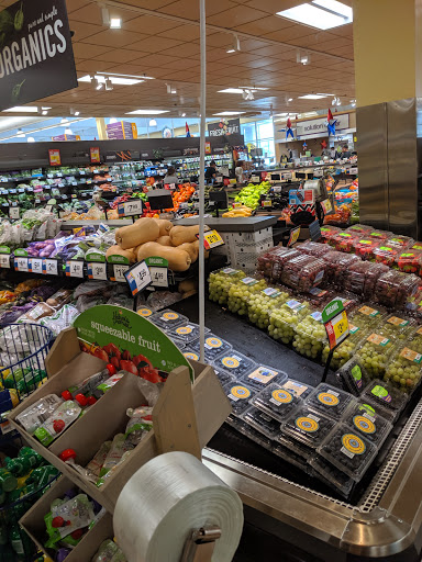 Supermarket «Stop & Shop», reviews and photos, 36 Bedford St, Lexington, MA 02420, USA