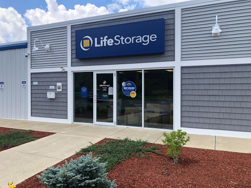 Self-Storage Facility «Life Storage», reviews and photos, 6 Smith Ln, Londonderry, NH 03053, USA