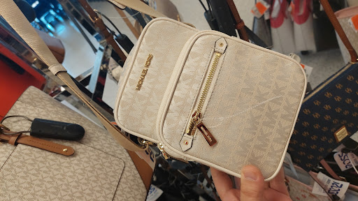 Shopping Mall «NorthOaks Shopping Center», reviews and photos, Farm to Market 1960 Rd W & Breck St, Houston, TX 77066, USA