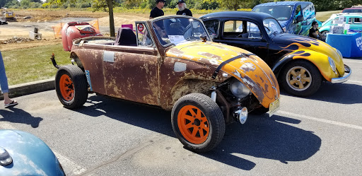 Volkswagen Dealer «Young Volkswagen Mazda», reviews and photos, 191 Commerce Park Dr, Easton, PA 18045, USA