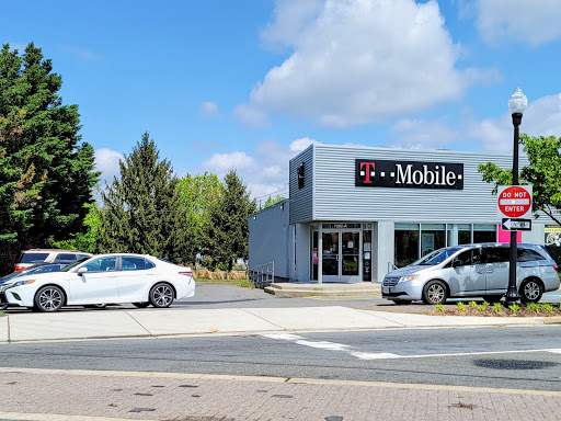 Cell Phone Store «T-Mobile», reviews and photos, 7262 Columbia Pike, Annandale, VA 22003, USA