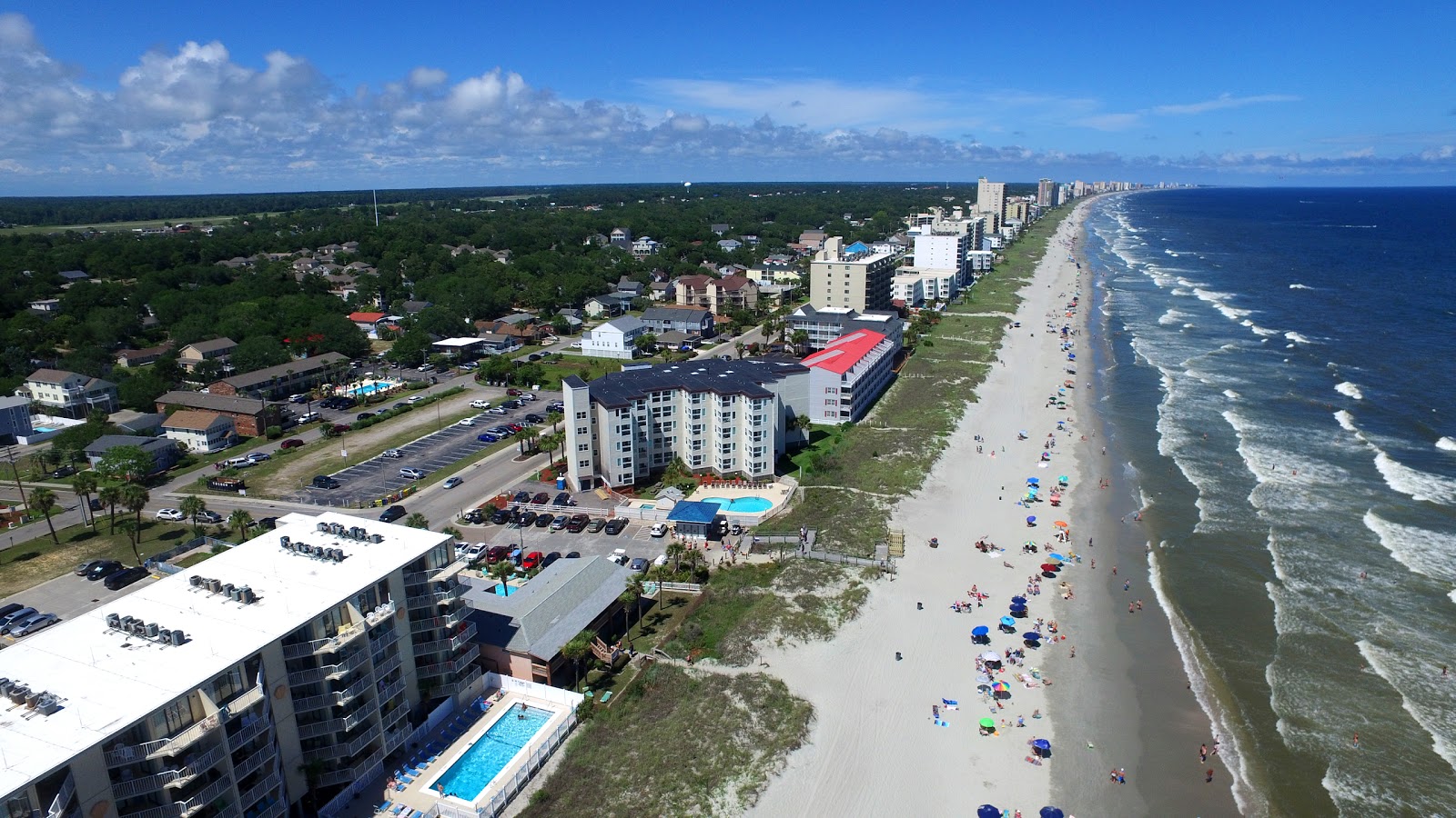 Foto de Windy Hill beach - lugar popular entre os apreciadores de relaxamento