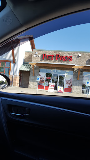 Pet Supply Store «Pet Pros Lakeland in Auburn», reviews and photos, 1404 Lake Tapps Pkwy E, Auburn, WA 98092, USA