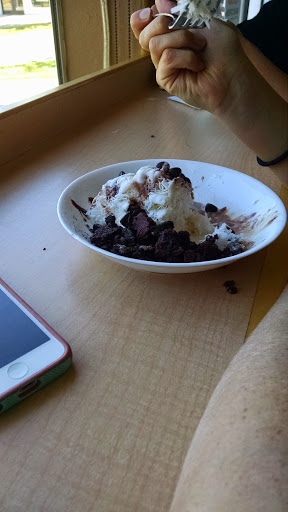 Dessert Shop «Chilly & Munch», reviews and photos, 2101 Showers Dr, Mountain View, CA 94040, USA