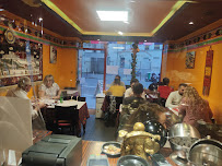 Atmosphère du Restaurant tibétain Restaurant Tibétain Pays des Neiges à Paris - n°4