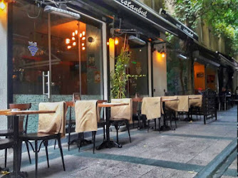 Art İstanbul Cafe & Bar