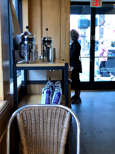 Coffee Shop «The Coffee Bean & Tea Leaf», reviews and photos, 4925 E 2nd St, Long Beach, CA 90803, USA