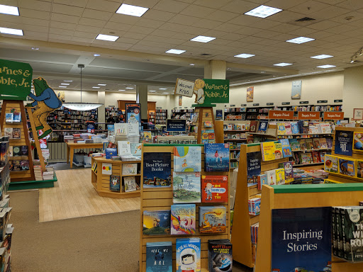 Book Store «Barnes & Noble», reviews and photos, 187 Riverside Square Mall, Hackensack, NJ 07601, USA