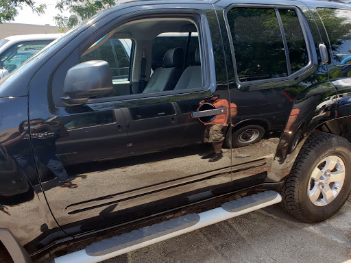 Auto Repair Shop «5 Star Auto Service And Sales», reviews and photos, 7446 N Clark St, Chicago, IL 60626, USA