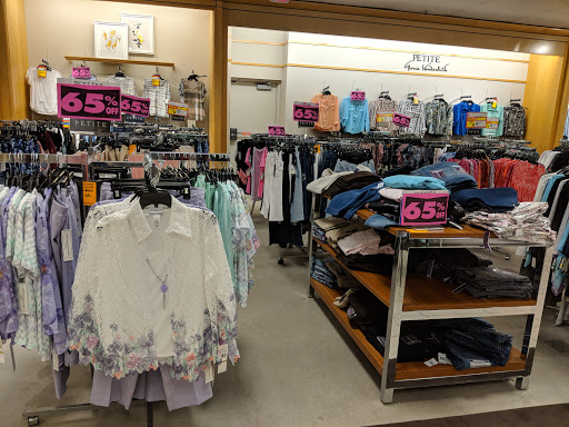 Department Store «Boston Store», reviews and photos, 15875 W Bluemound Rd, Brookfield, WI 53005, USA