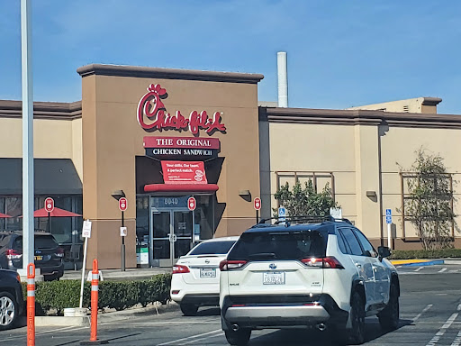 Shopping Mall «River Park Shopping Center», reviews and photos, 71 E Via la Plata, Fresno, CA 93720, USA