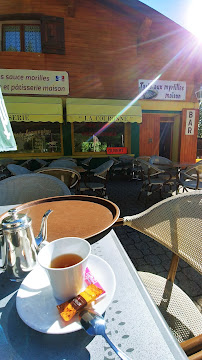 Café du Café Salon de thé Pâtisserie La Couronne à Gex - n°2
