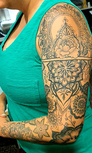 Tattoo Shop «Electric Sunset Tattoo», reviews and photos, 112 N Magnolia St, Rockport, TX 78382, USA