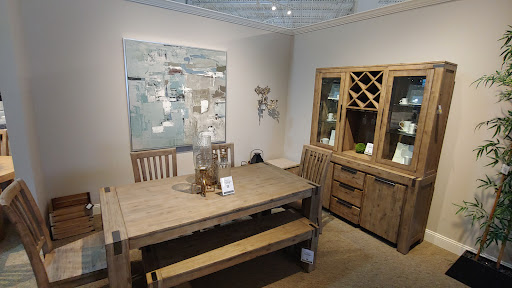 Furniture Store «Havertys Furniture», reviews and photos, 1238 Putty Hill Ave, Towson, MD 21286, USA