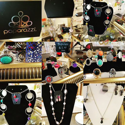 Consignment Shop «Brand Used Thrift And Consignment Shop», reviews and photos, 157 Dolson Ave, Middletown, NY 10940, USA