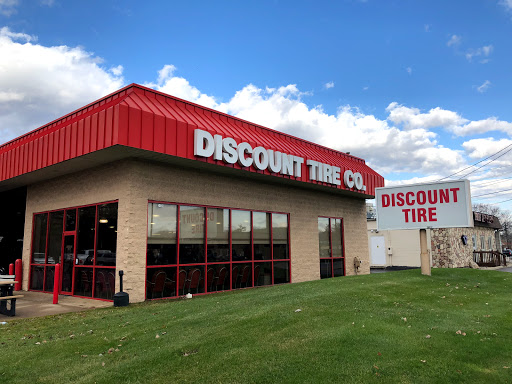Discount Tire Store - Troy, MI, 3439 Rochester Rd, Troy, MI 48083, USA, 