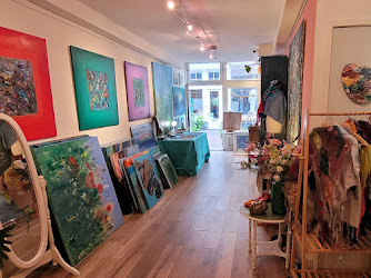 ArtRolinka, Gallery & Giftshop