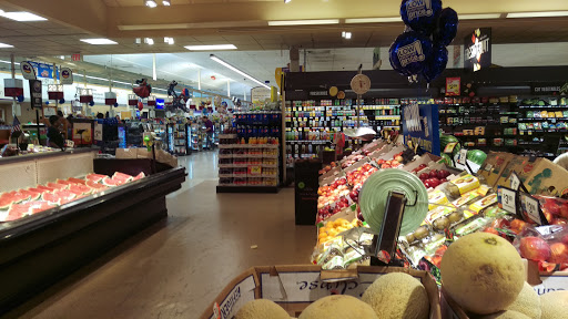 Grocery Store «Stop & Shop», reviews and photos, 111 Vredenburgh Ave, Yonkers, NY 10704, USA