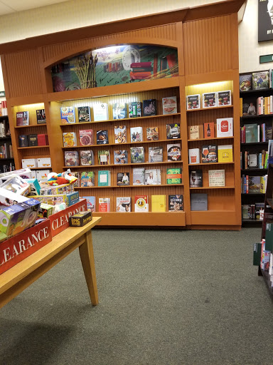 Barnes & Noble image