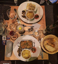 Plats et boissons du Restaurant-Spectacle DU COQ À L'ÂME à Saint-Mitre-les-Remparts - n°9