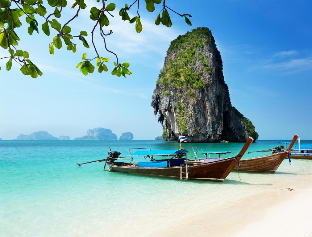 Photo of Railay Beach and the settlement