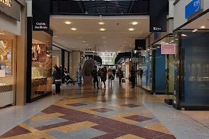 Les Passages Shopping Center image
