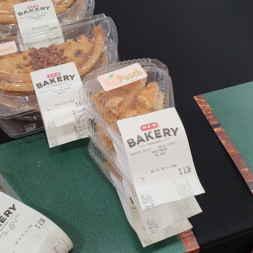 Grocery Store «H-E-B Grocery», reviews and photos, 107 N Sunset Strip St, Kenedy, TX 78119, USA