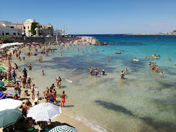 Photo de Spiaggia di Santa Maria al Bagno partiellement zone de villégiature