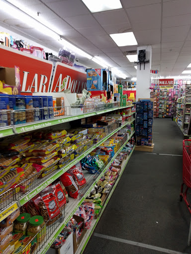 Shopping Mall «Menlo Park Mall», reviews and photos, 55 Parsonage Rd, Edison, NJ 08837, USA