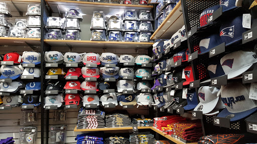 Sportswear Store «College Shop», reviews and photos, 2 Beach St, San Francisco, CA 94133, USA