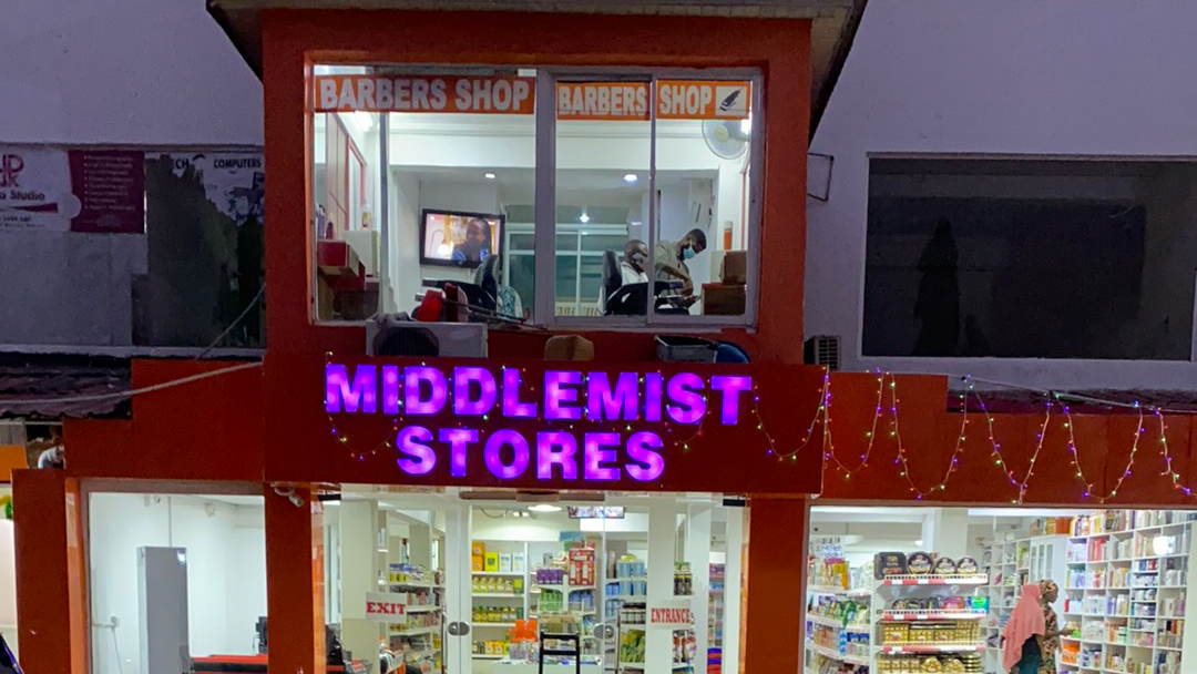 Middlemist stores