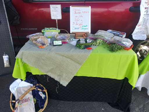 Y-Market/Astros Express Deli, 901 E Main St, Molalla, OR 97038, USA, 